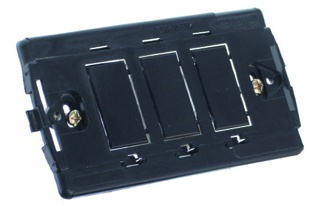 SUPPORTO FAEG PER SCATOLA 3 POSTI CON VITI