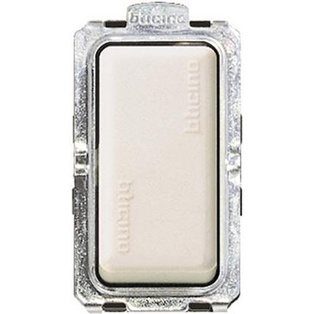 FRUTTO BTICINO  INTERRUTTORE  DA INCASSO 10/16A 250V SERIE  BTICINO MAGIC