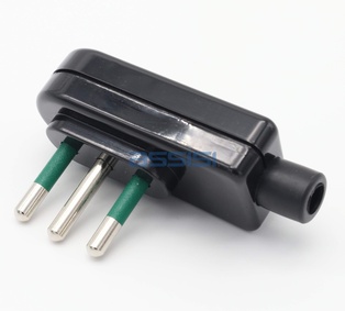 ADATTATORE SPINA 10A 2P+T AD ANGOLO NERO MED