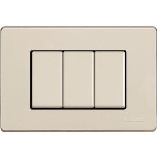 PLACCA BTICINO A 3 MODULI IN RESINA AVORIO SERIE BTICINO MAGIC 